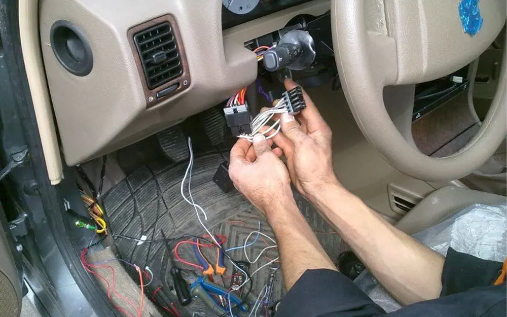 نصب تاچ استارت خودرو